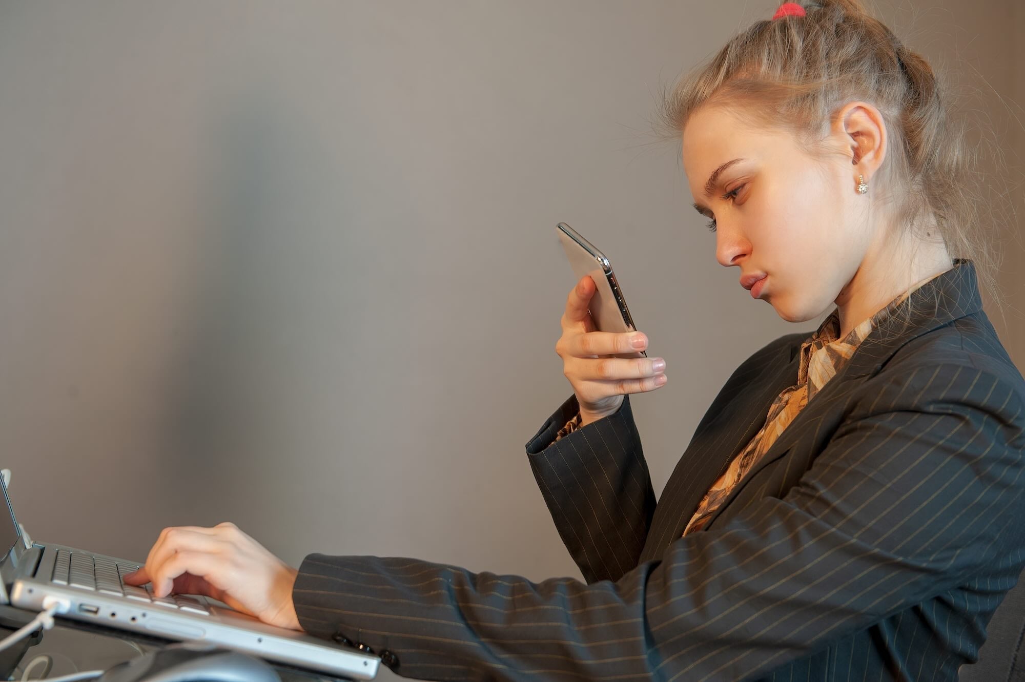 Come eliminare la distrazione continua da notifiche e social? I rimedi scientifici per ritrovare focus e produttività mentale